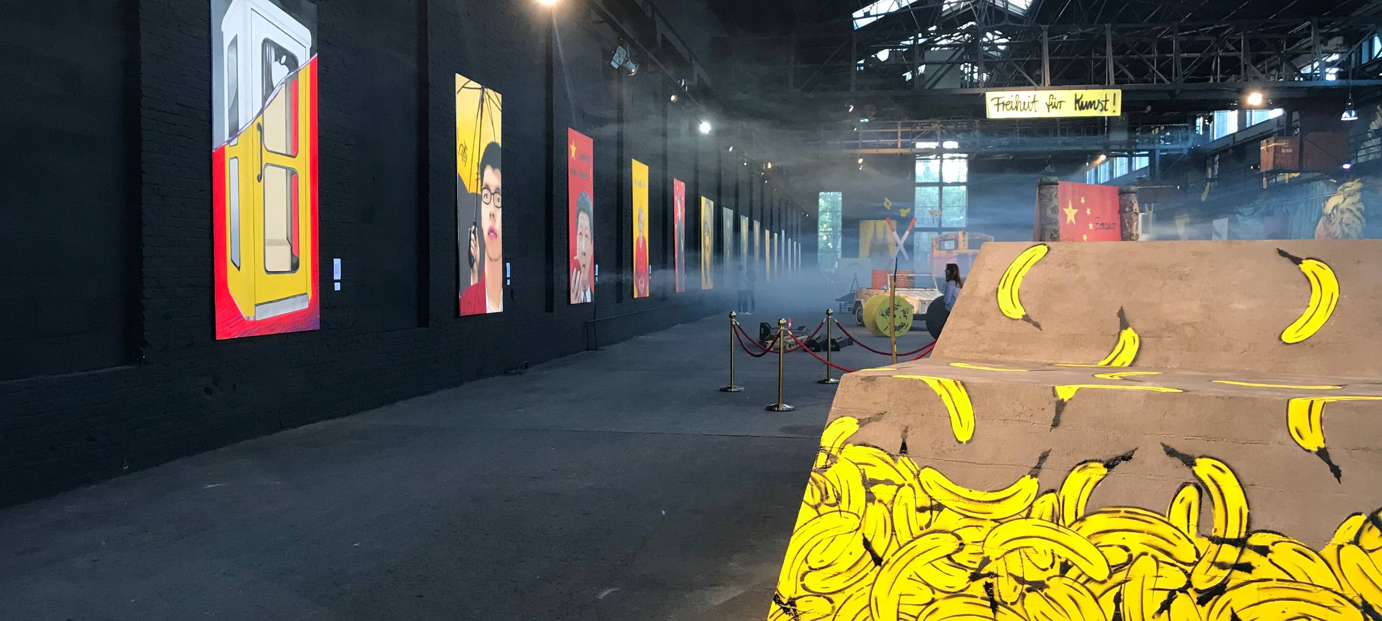 Kunst-Ausstellung: "German Urban Popart" vom Bananen-Sprayer in Köln eröffnet