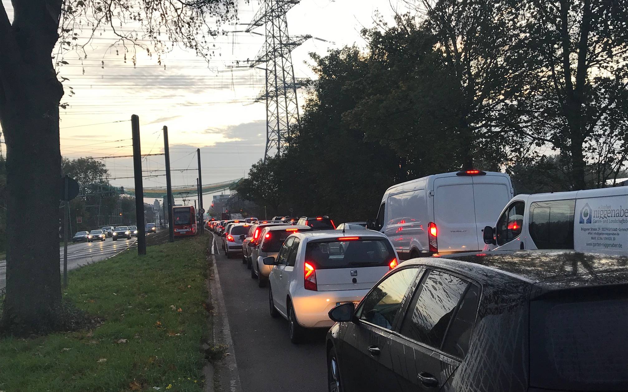 VCD Köln: Fahrgemeinschaften bilden gegen hohe Spritpreise