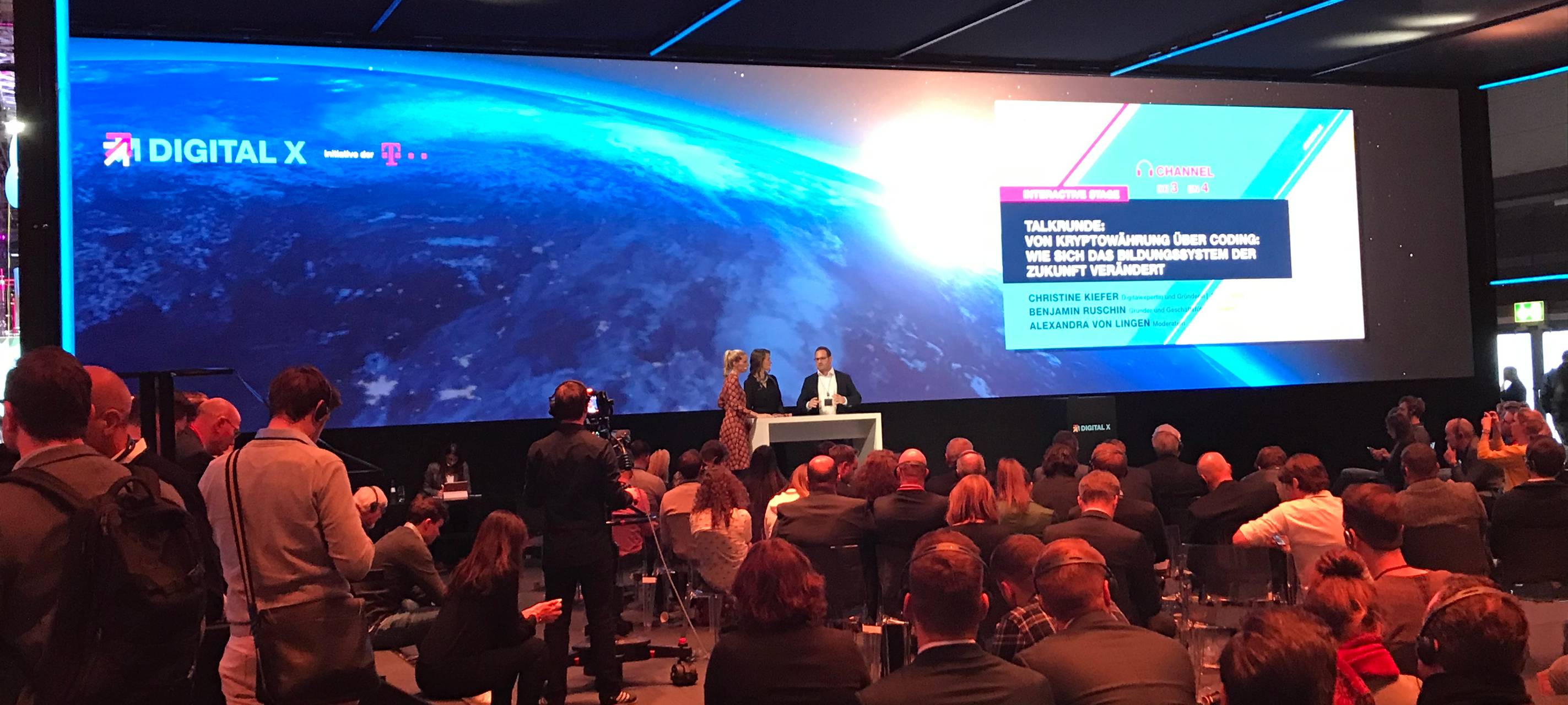 Zukunftsbesuch in Köln: Positive Bilanz von „Digital X“-Messe