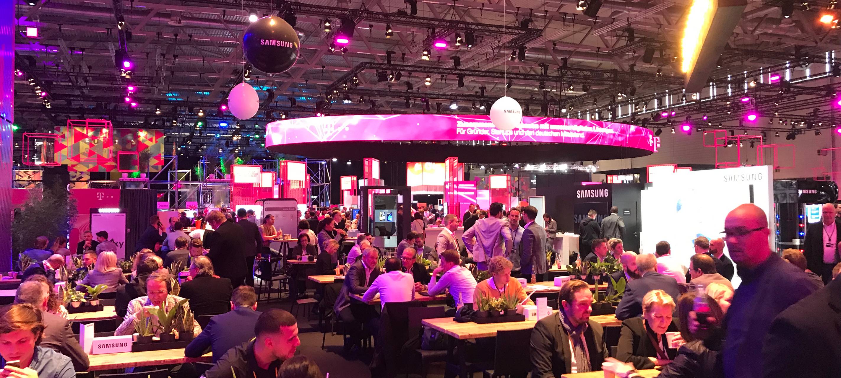 Zukunftsbesuch in Köln: Positive Bilanz von „Digital X“-Messe