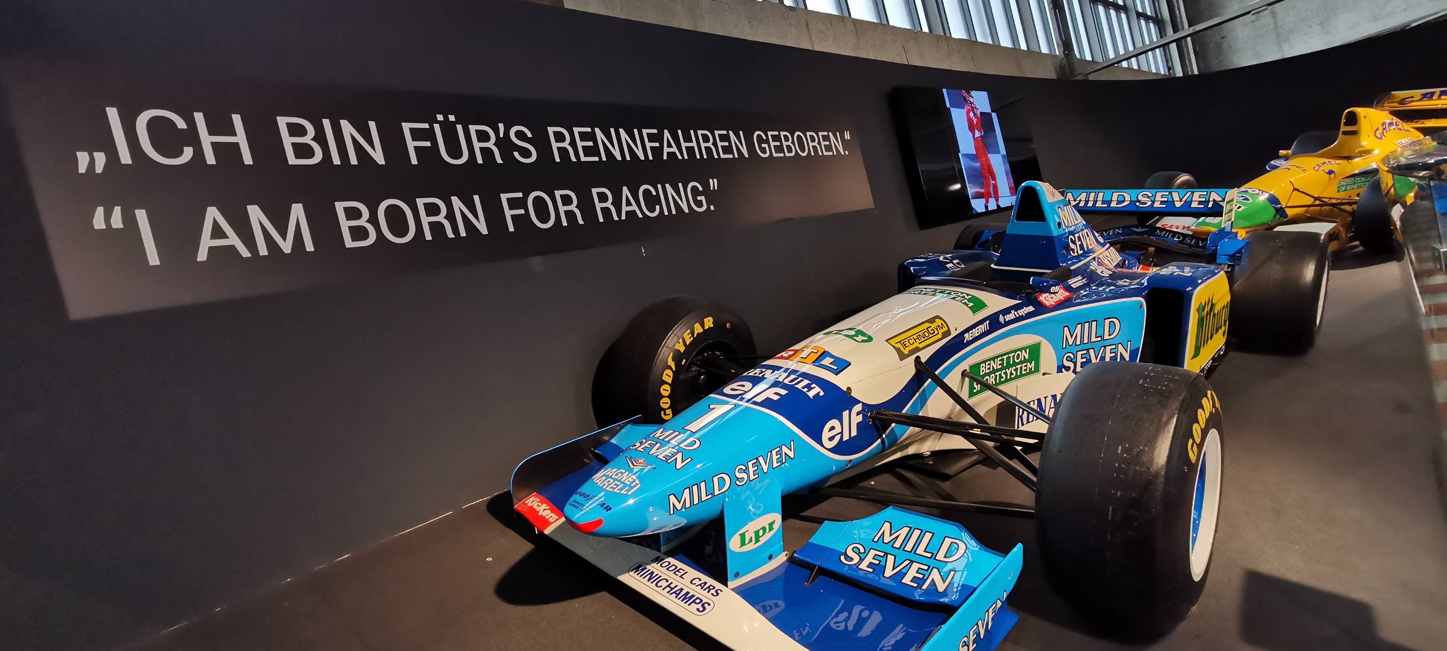 Einmalige Ausstellung zu Michael Schumacher-Karriere in Ossendorf