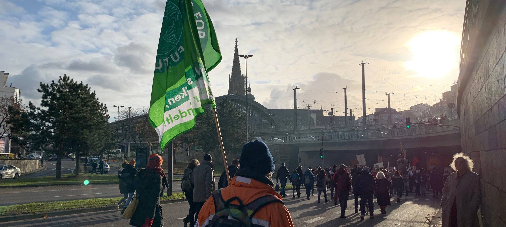 Tausende demonstrieren friedlich fürs Klima