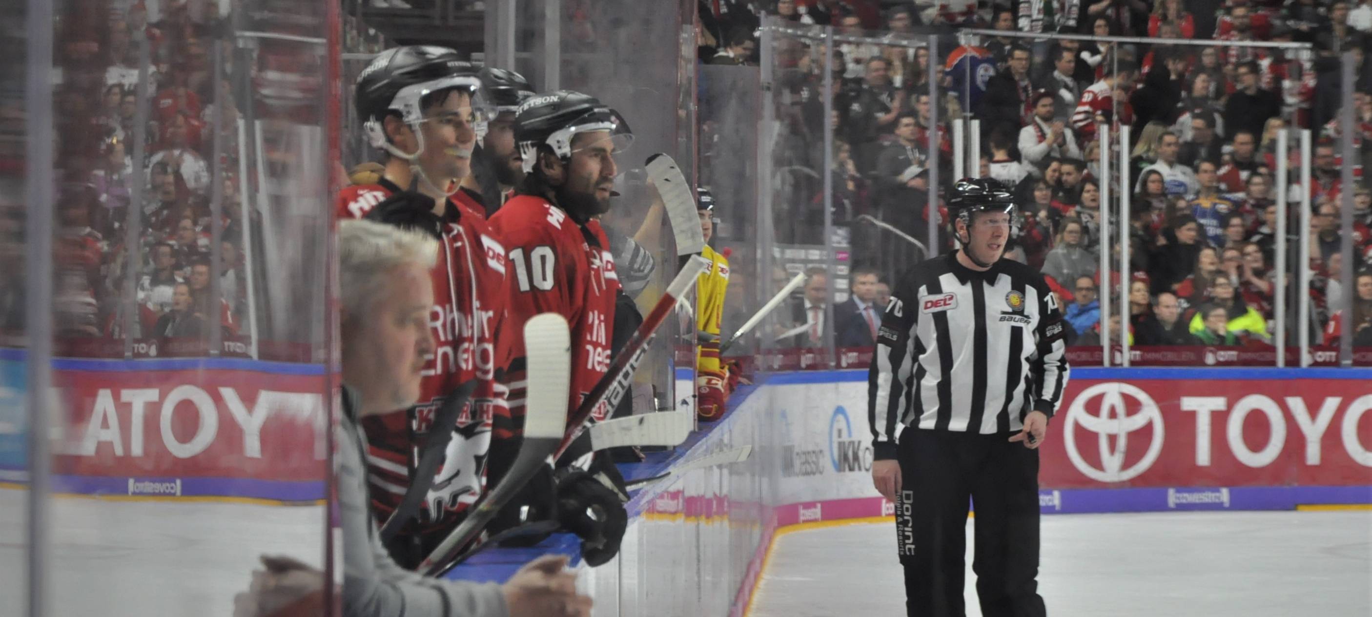 Kölner Haie unterliegen Berliner Eisbären