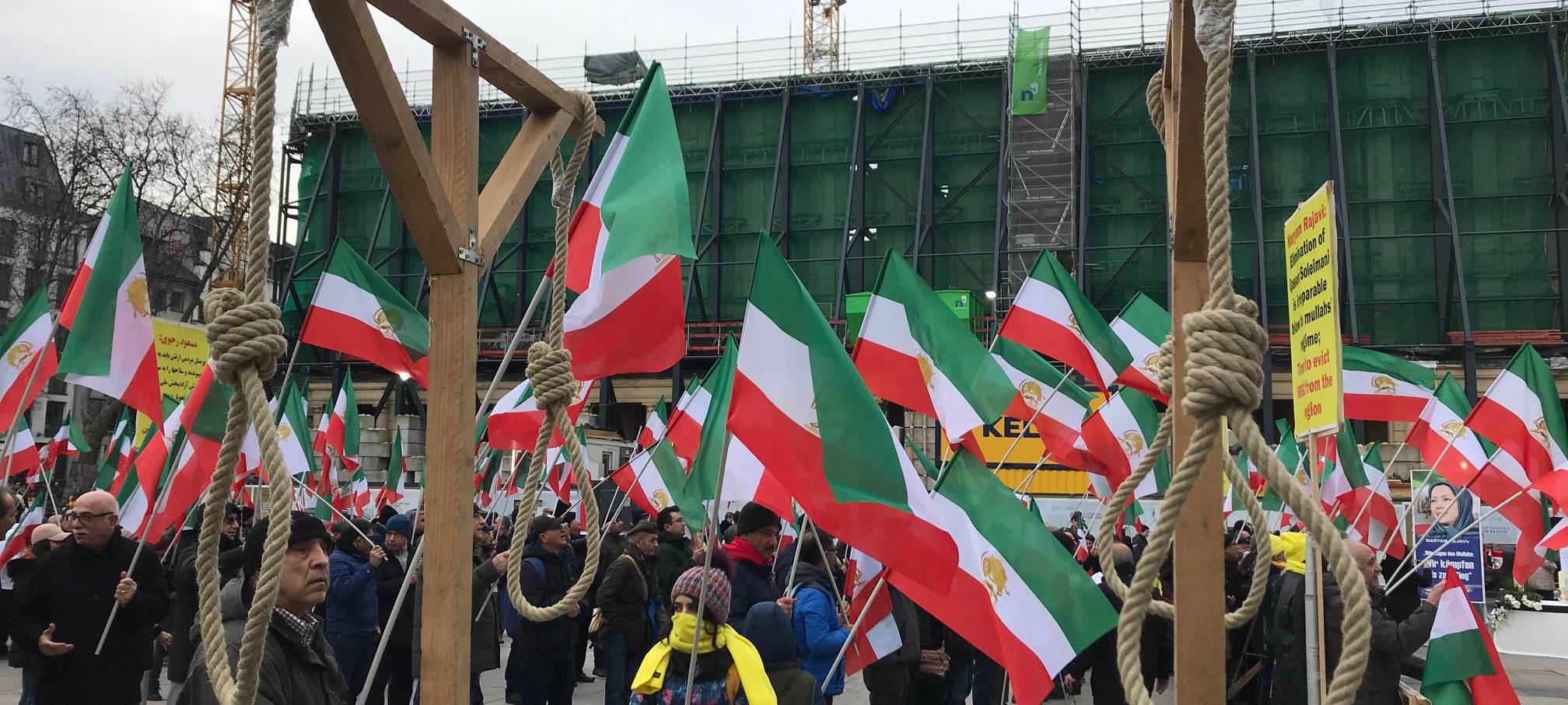 Demo gegen Regime in Teheran