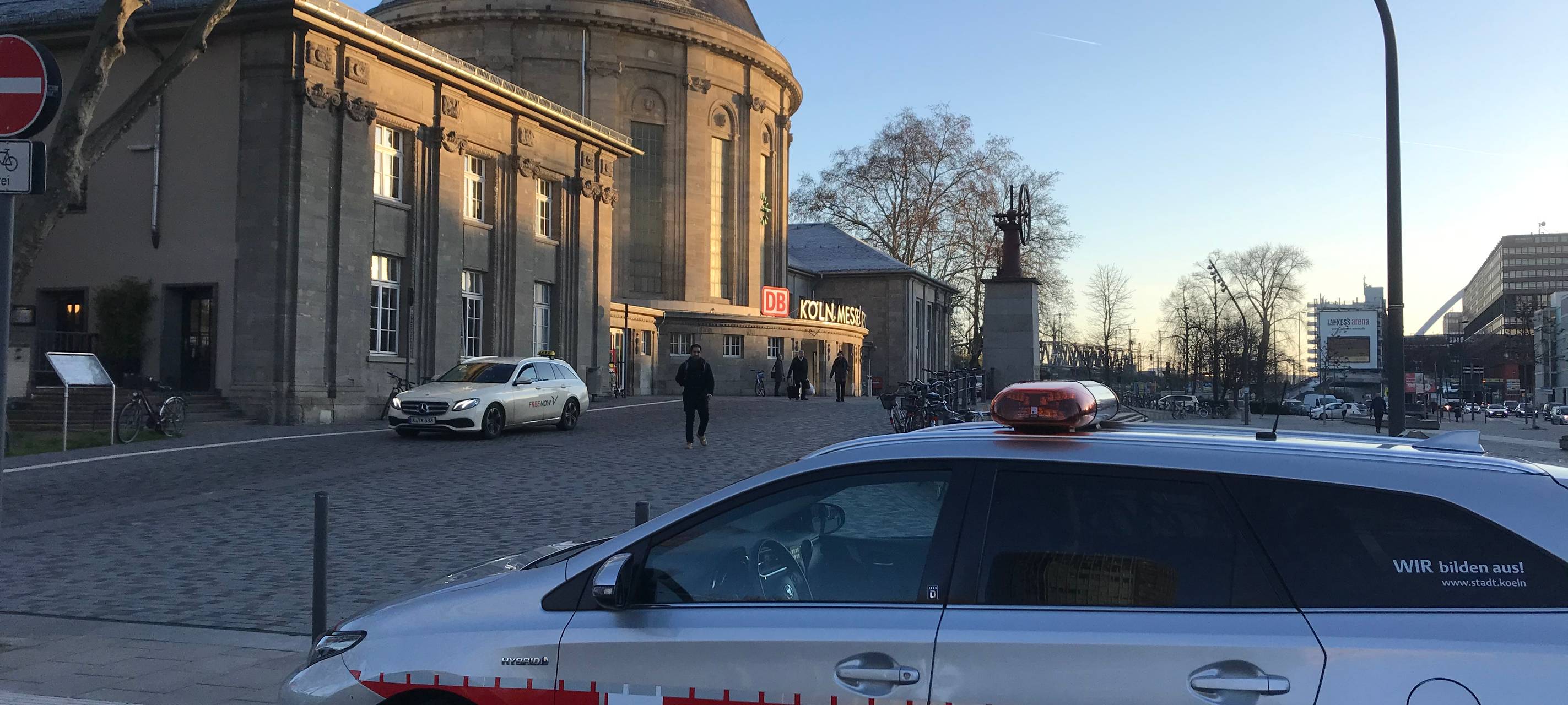 Polizei löst Demo in Deutz auf