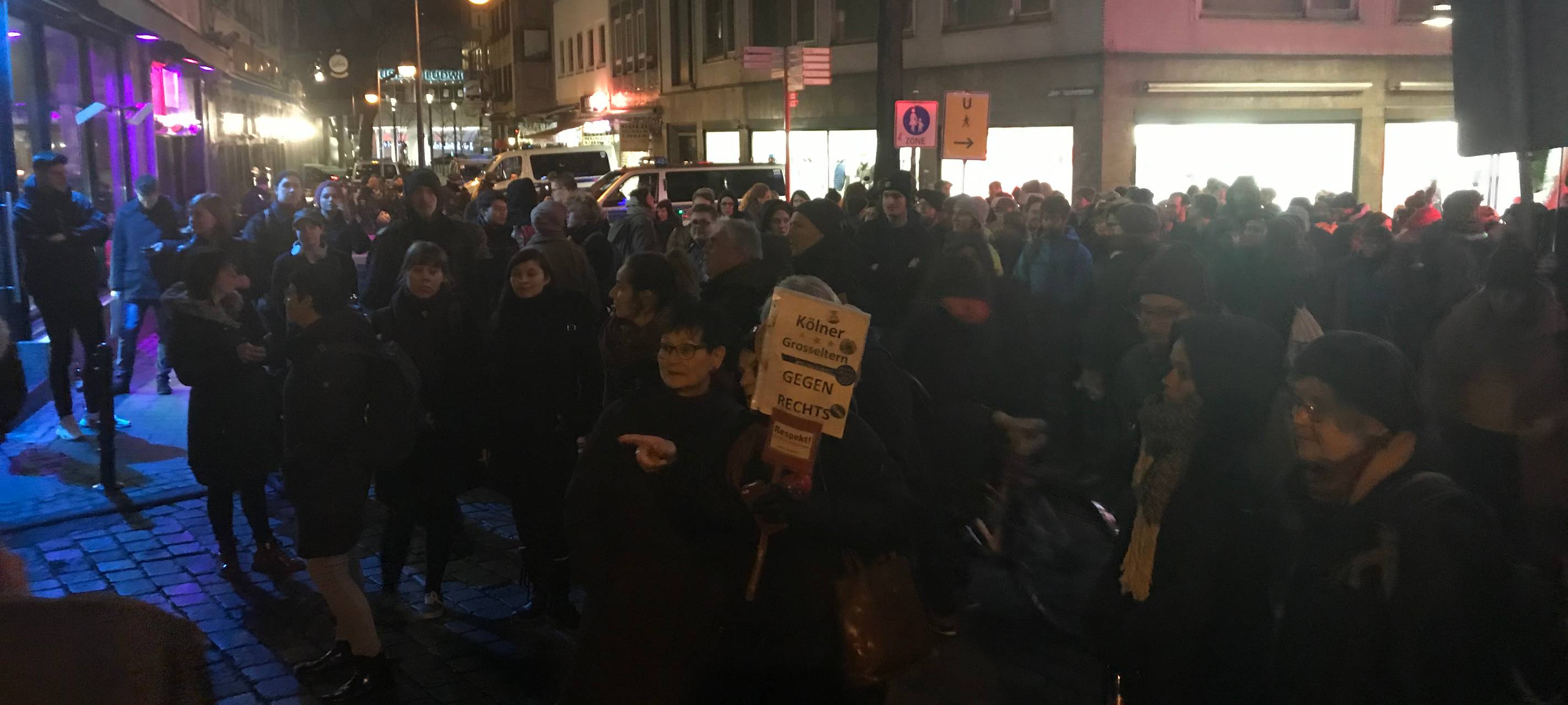 Kölner Demo nach Wahl in Thüringen