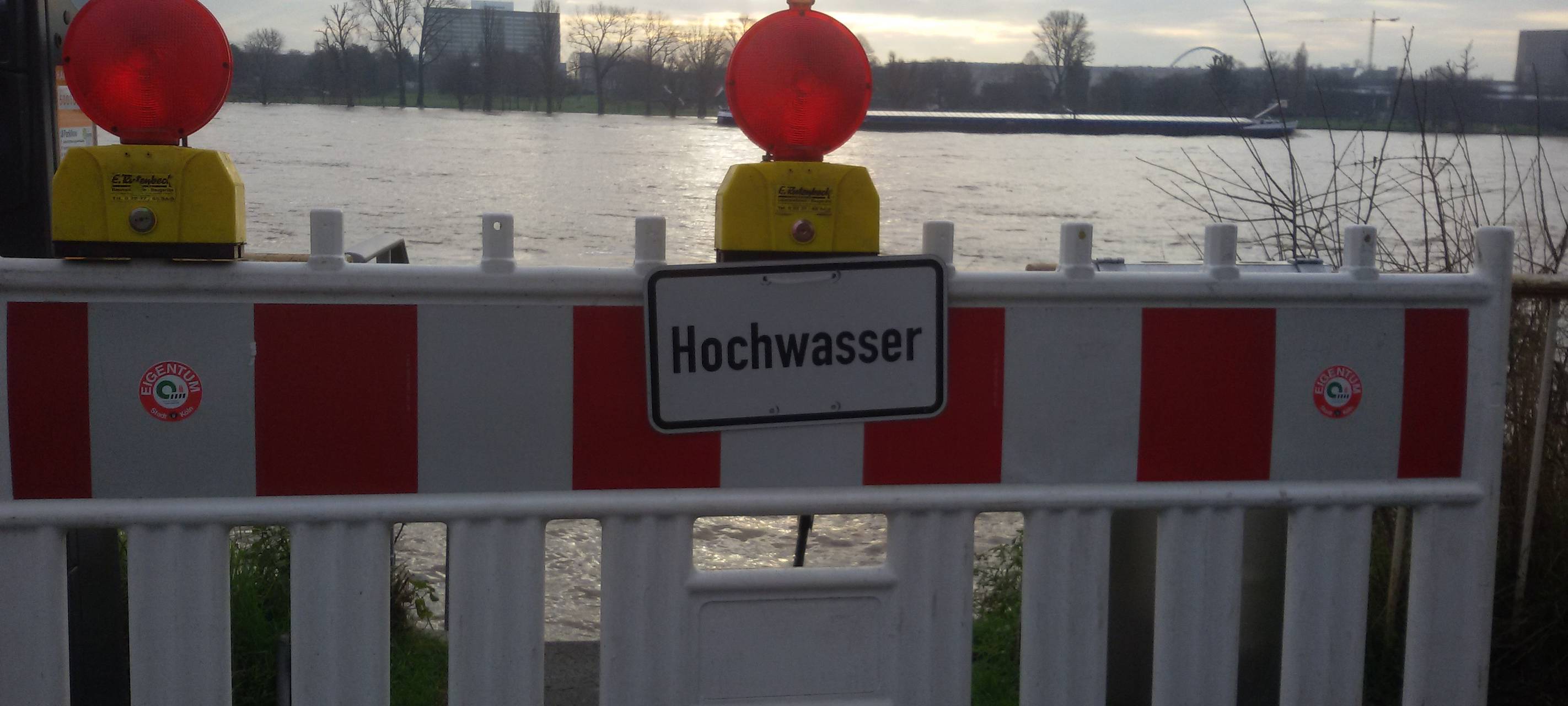 Stadtentwässerung erwartet Rheinpegel von 5,30 Metern