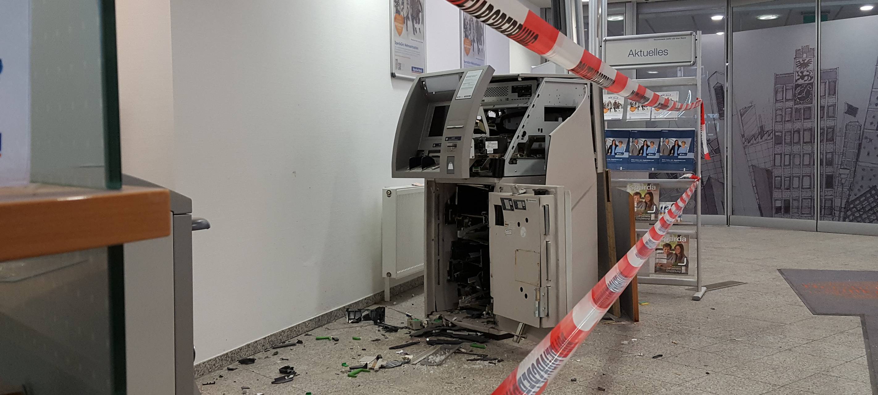 Geldautomat in Rondorf gesprengt