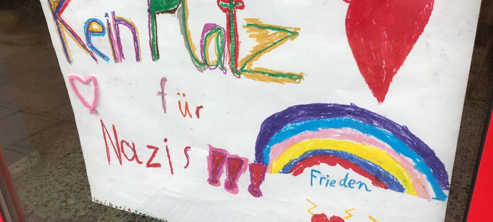 Braunsfelder wehren sich gegen Hakenkreuze