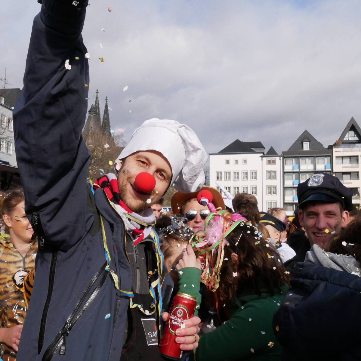 Köln ist friedlich in den Karneval gestartet - Radio Köln