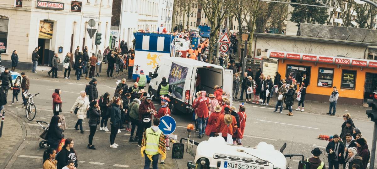 Unterwegs im Veedelszoch Mülheim