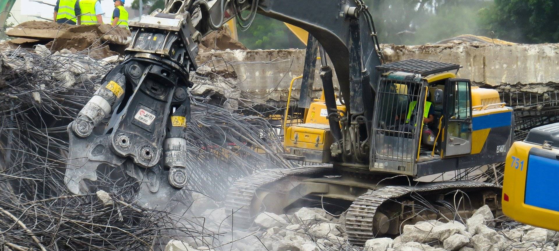 Fußgängerbrücke wird abgerissen