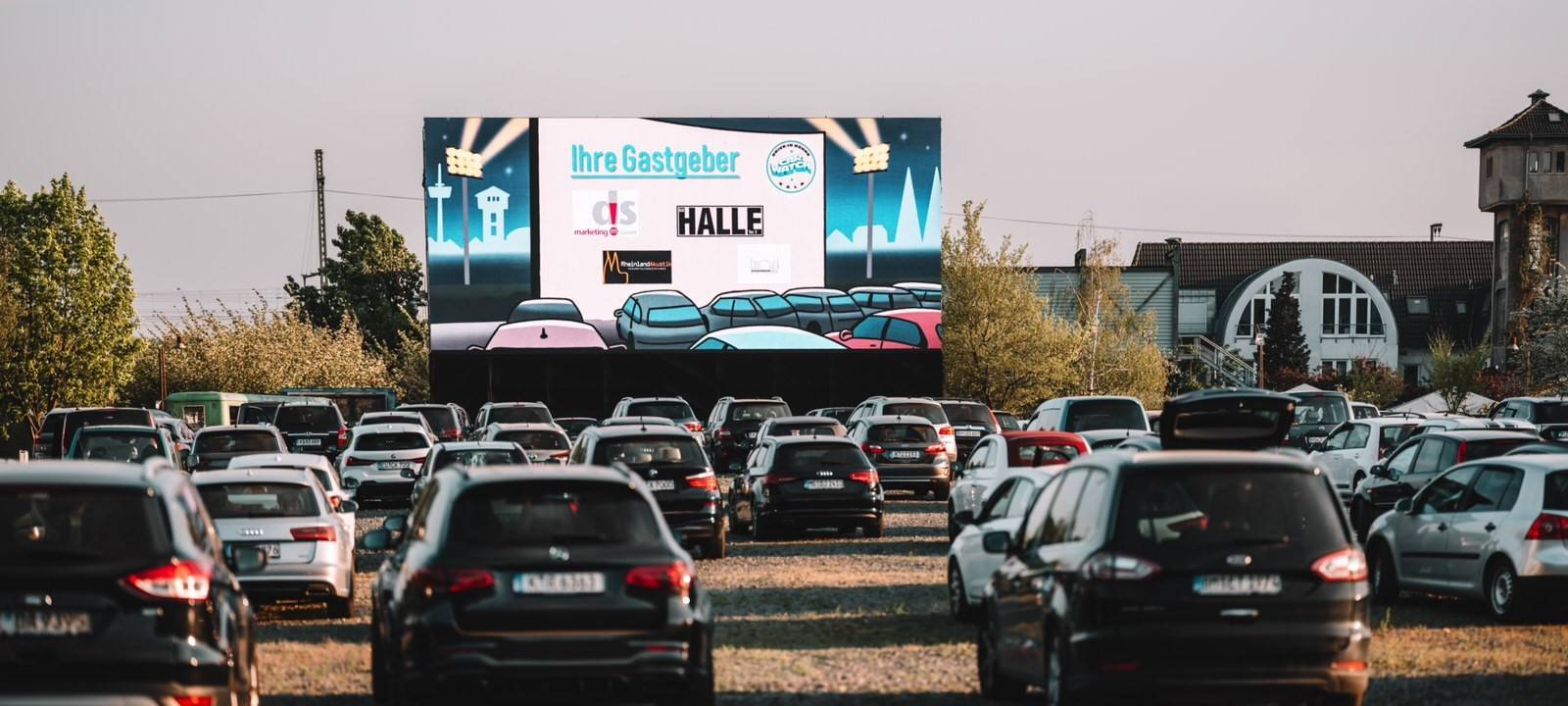 Zweites Autokino in Köln öffnet