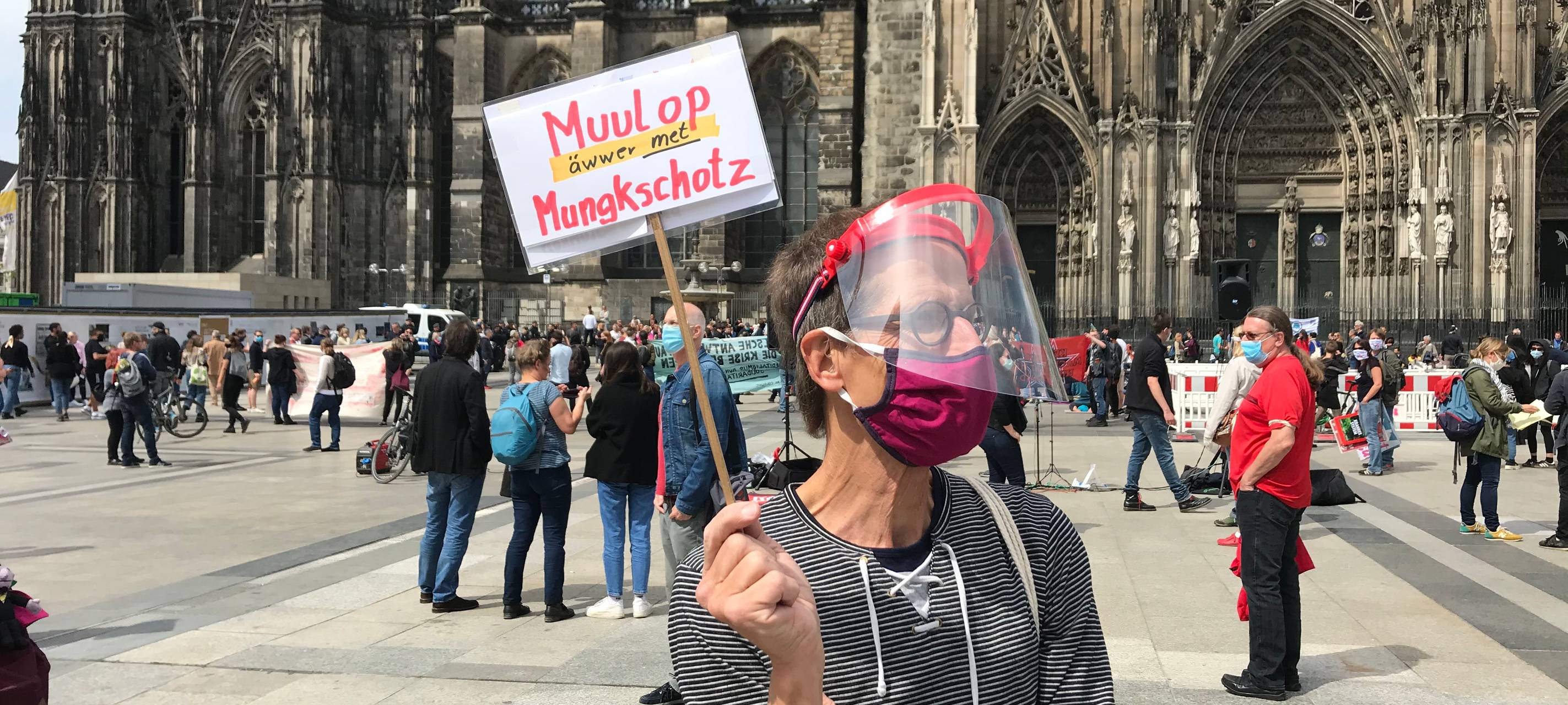 Teilweise aufgeheizte Stimmung bei Demos