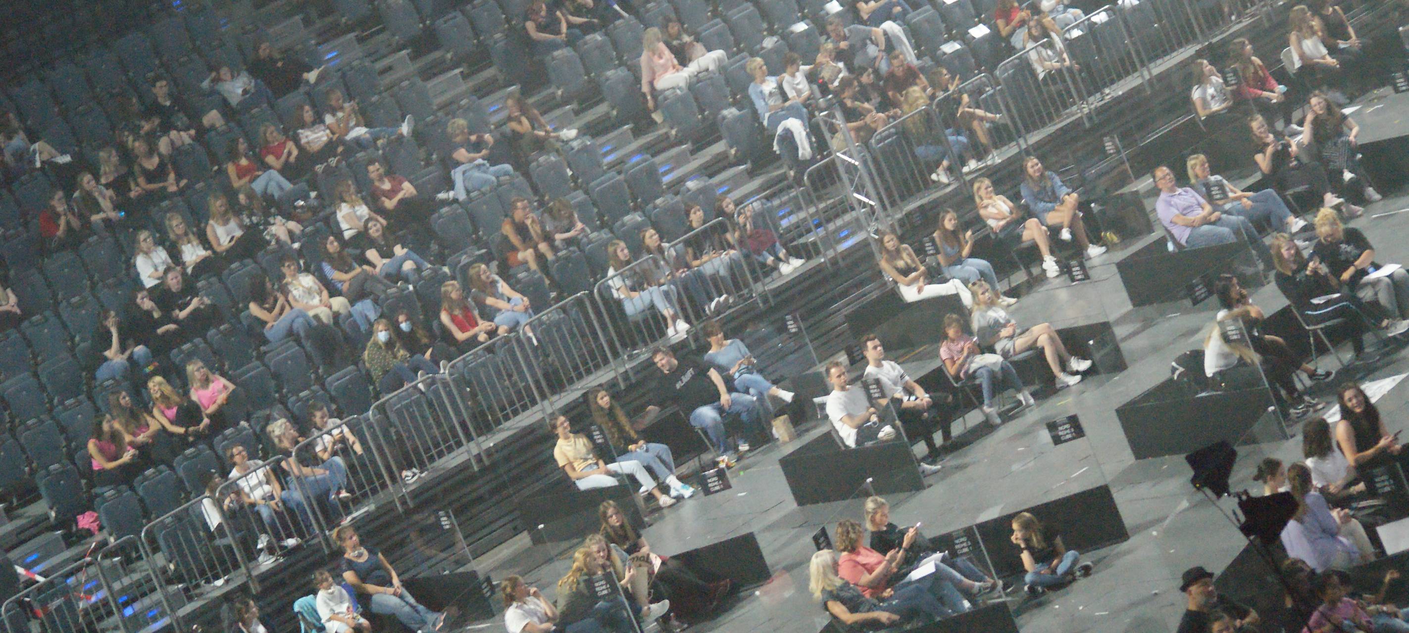 LANXESS arena: Erste Konzerte laufen wieder