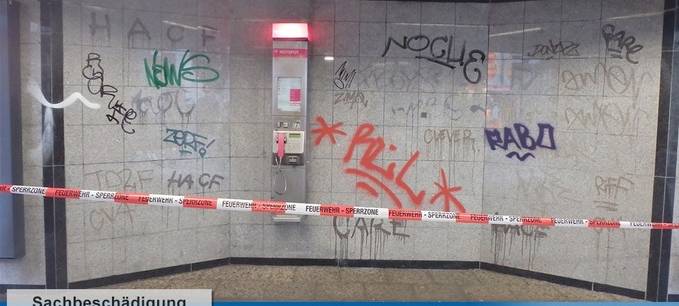 Mehrere Fälle von ätzenden Schmierereien an KVB-Haltestellen