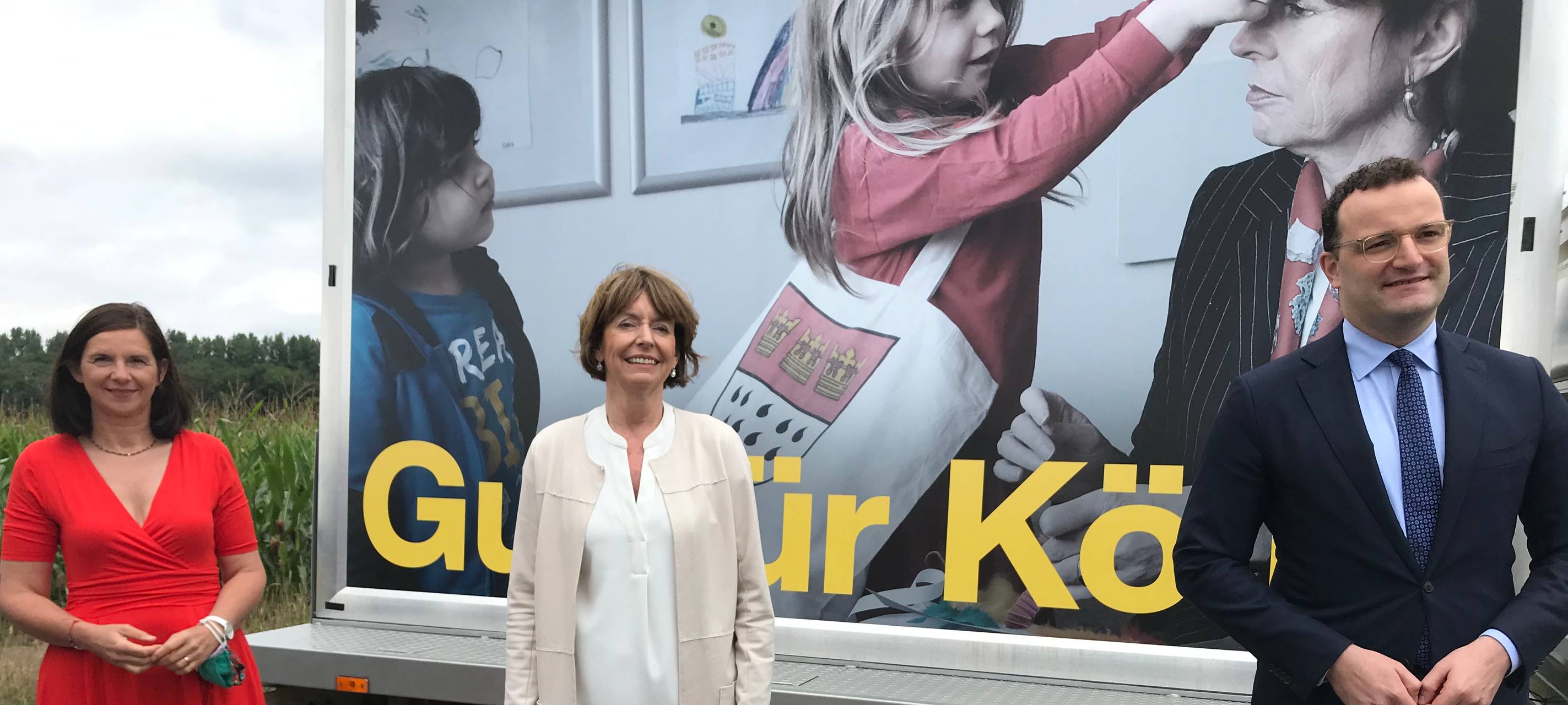 Bundespolitiker eröffnen Plakatkampagne von Reker
