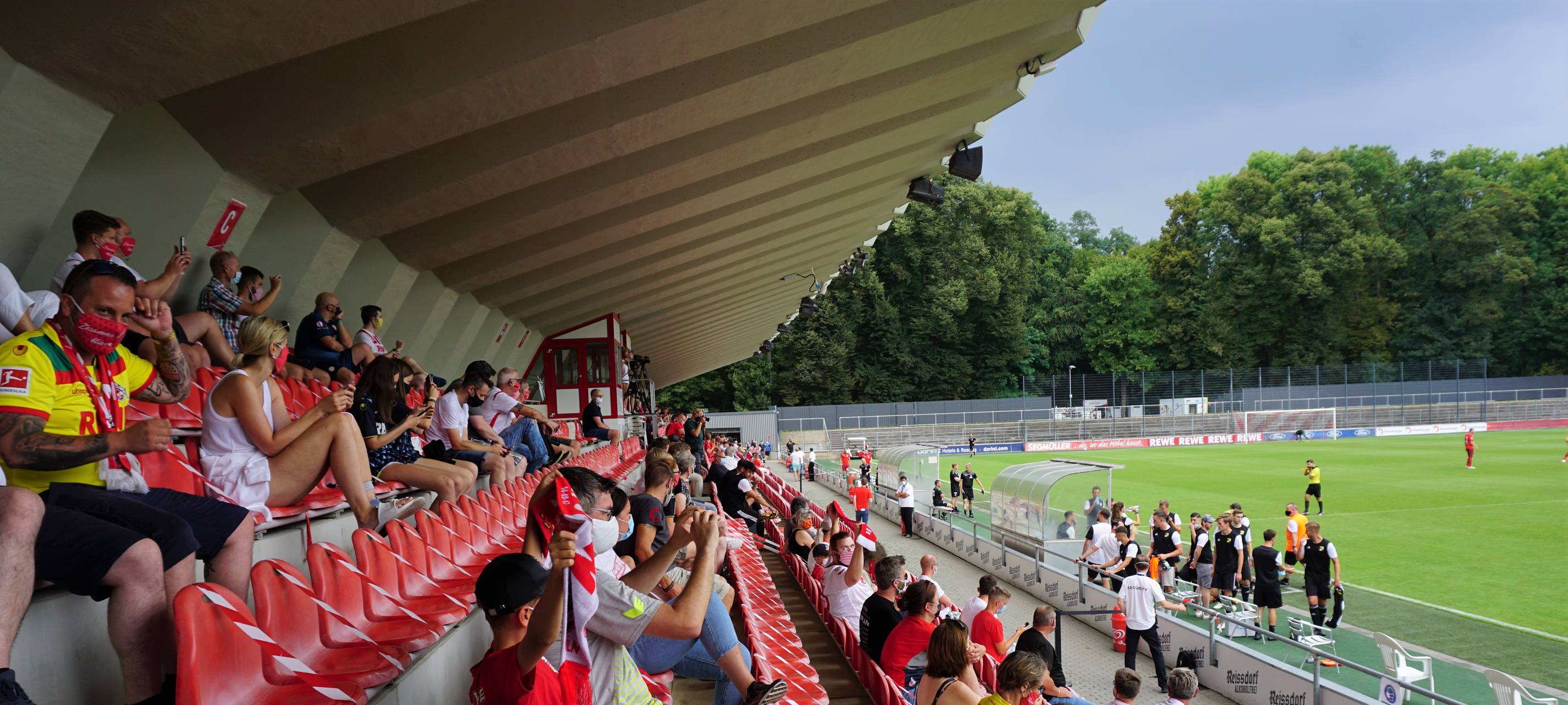 1.FC Köln: Spiel gegen Hoffenheim mit Fans?