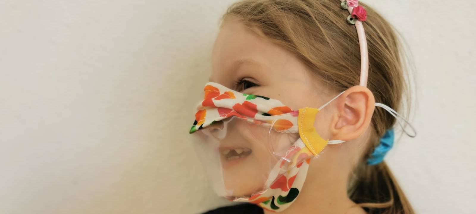 Porzerin entwickelt durchsichtige Maske