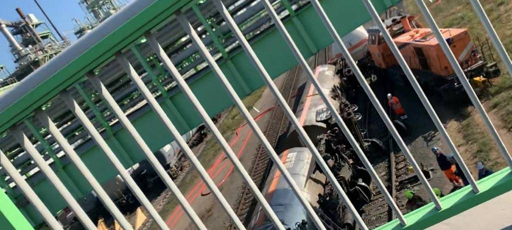 Ineos meldet: Entgleiste Kesselwagen wieder aufgerichtet