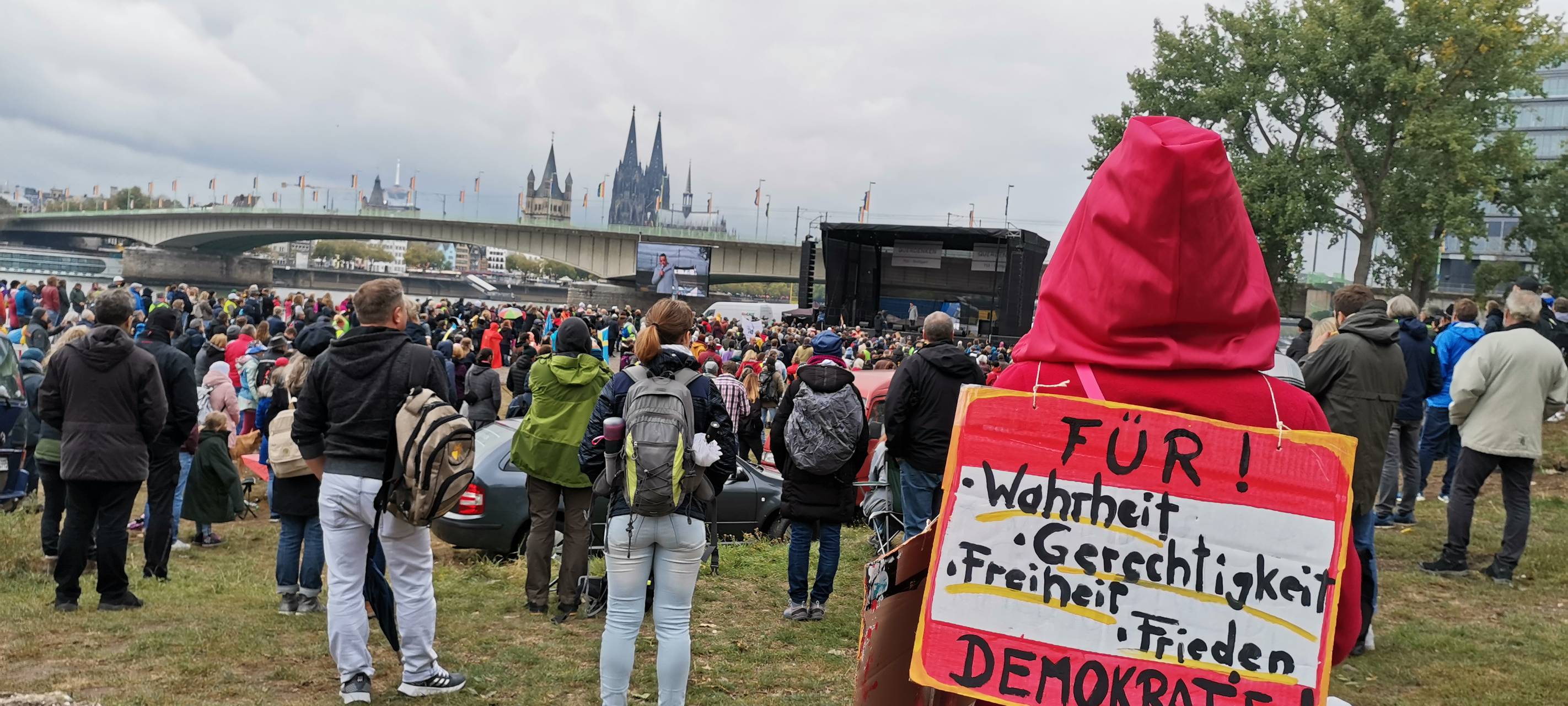 Querdenken-Demo an der Deutzer Werft