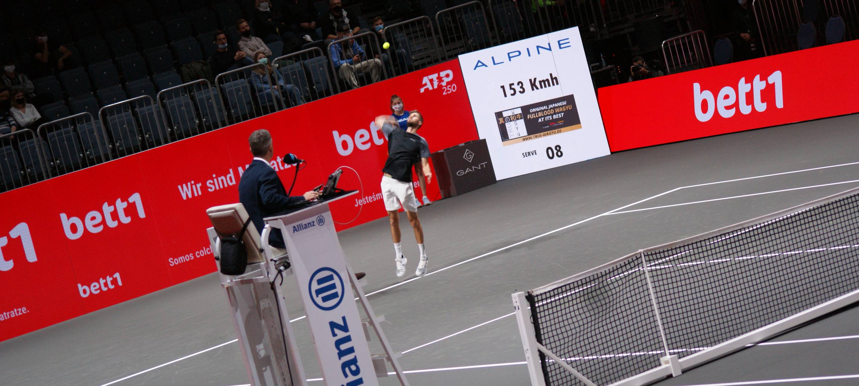Tennis: Kölner eine Runde weiter