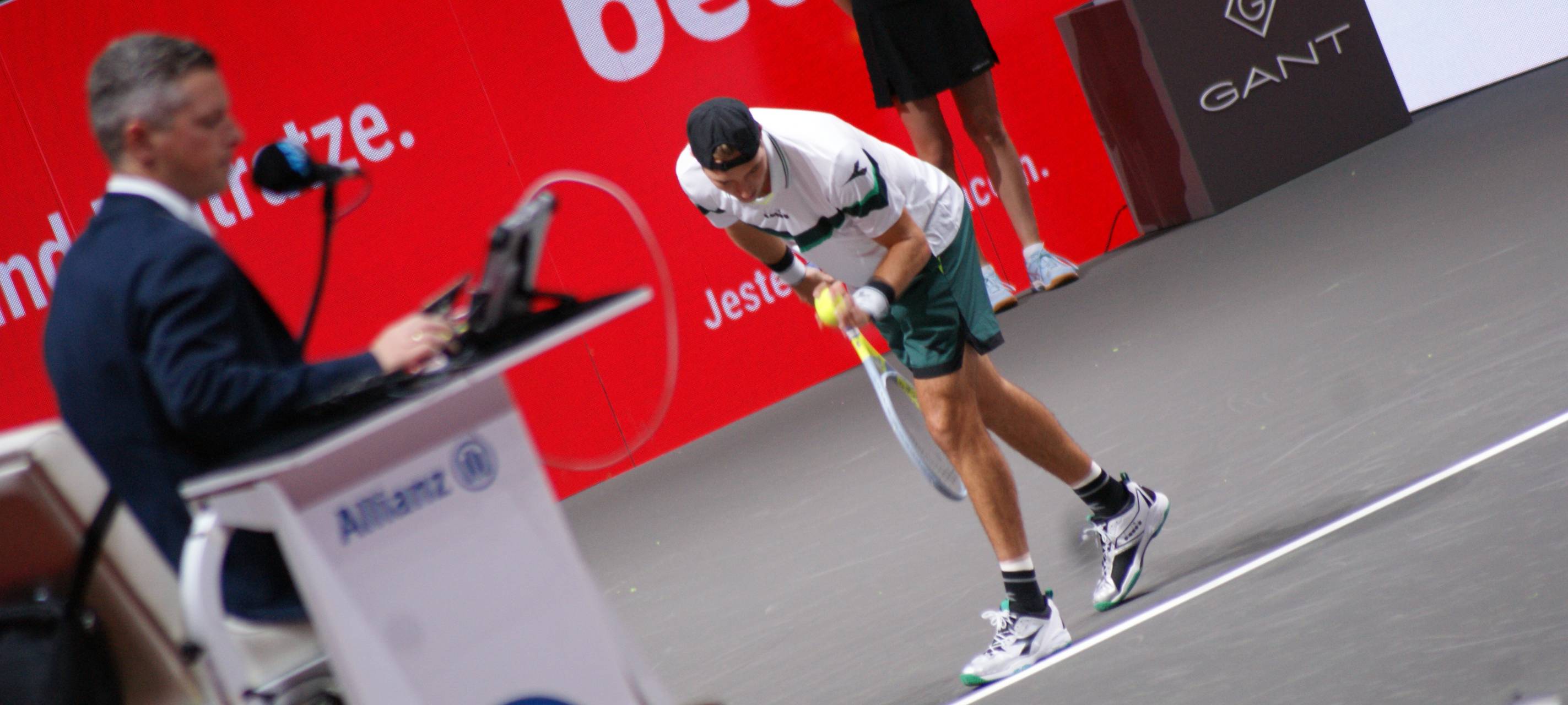 Tennis: Kölner eine Runde weiter