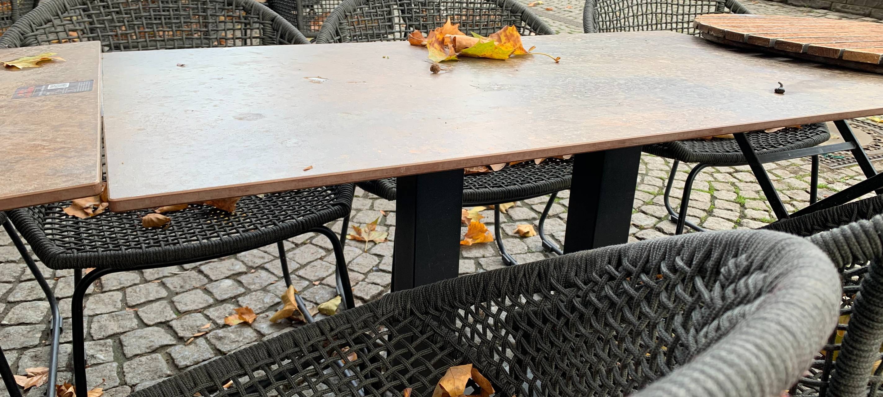 Kölner Gastro will Wetterschutzelemente behalten