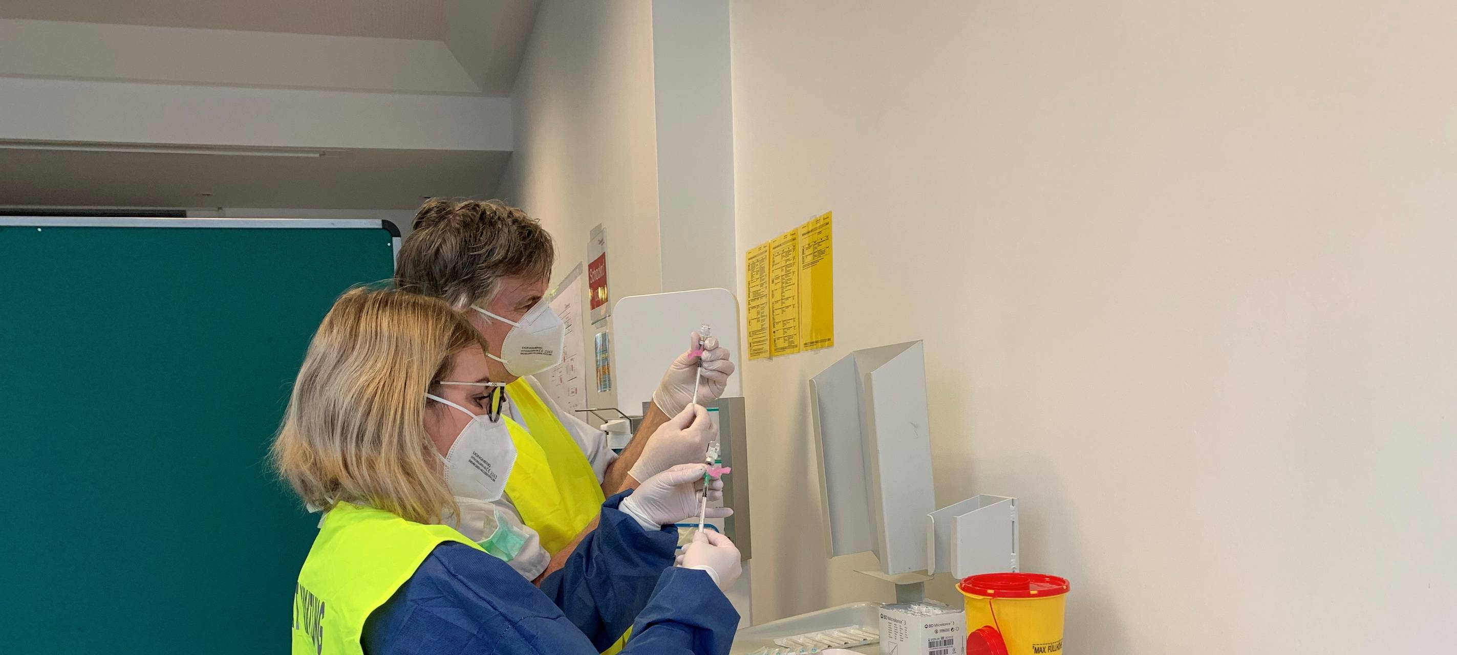 Impfstart in Kölner Kliniken beginnt