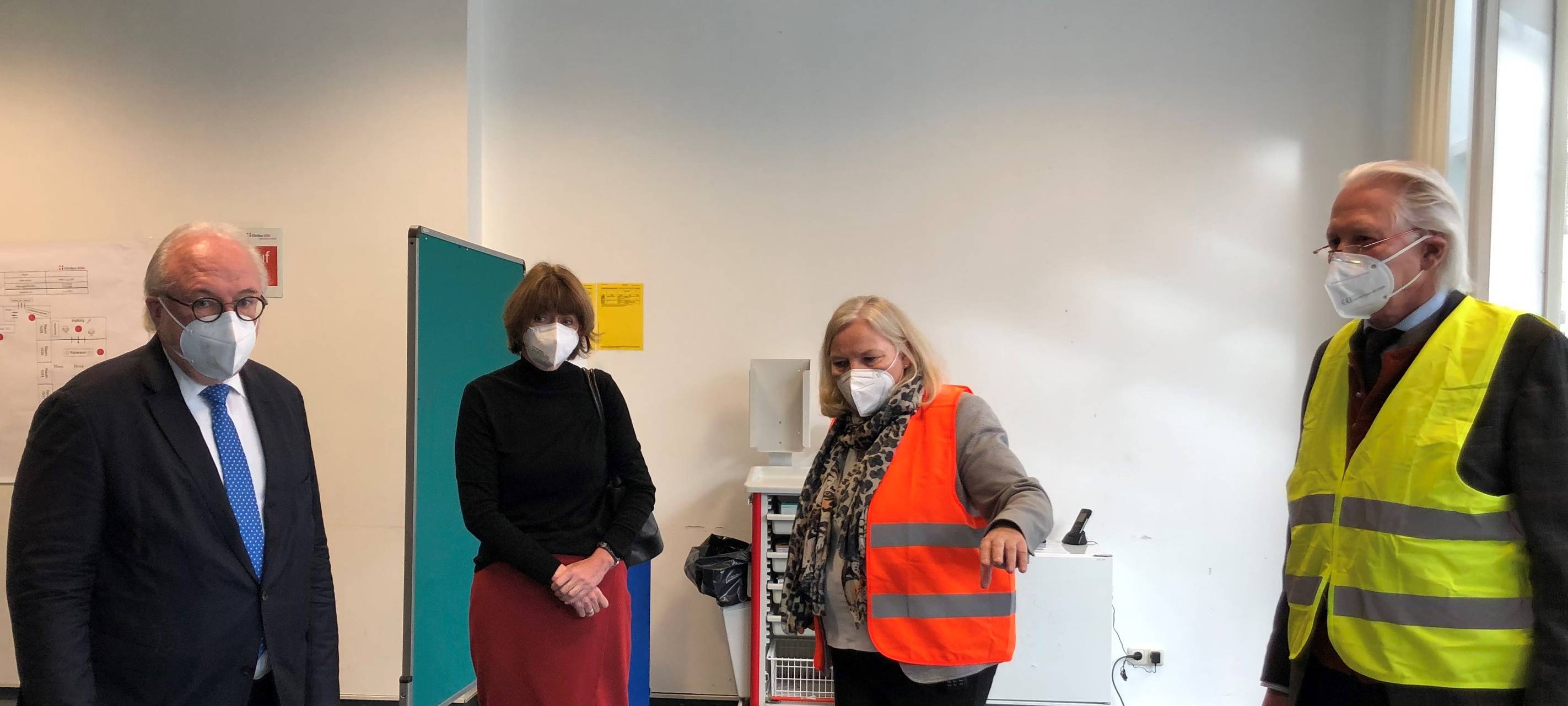 Impfstart in Kölner Kliniken beginnt