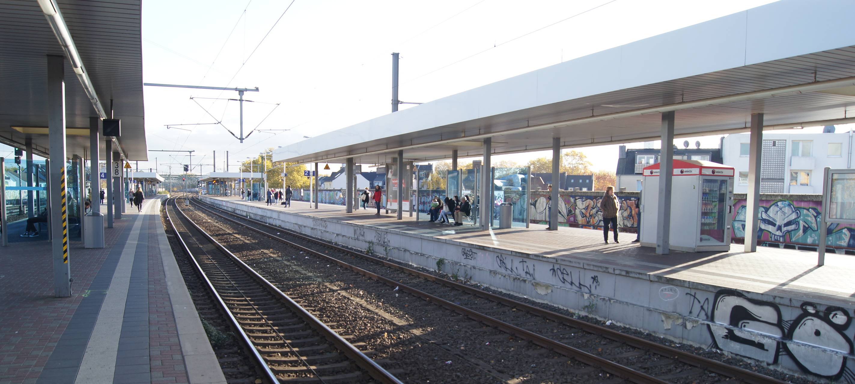 Unbeaufsichtigte Koffer sorgen für Großeinsätze an Bahnhöfen
