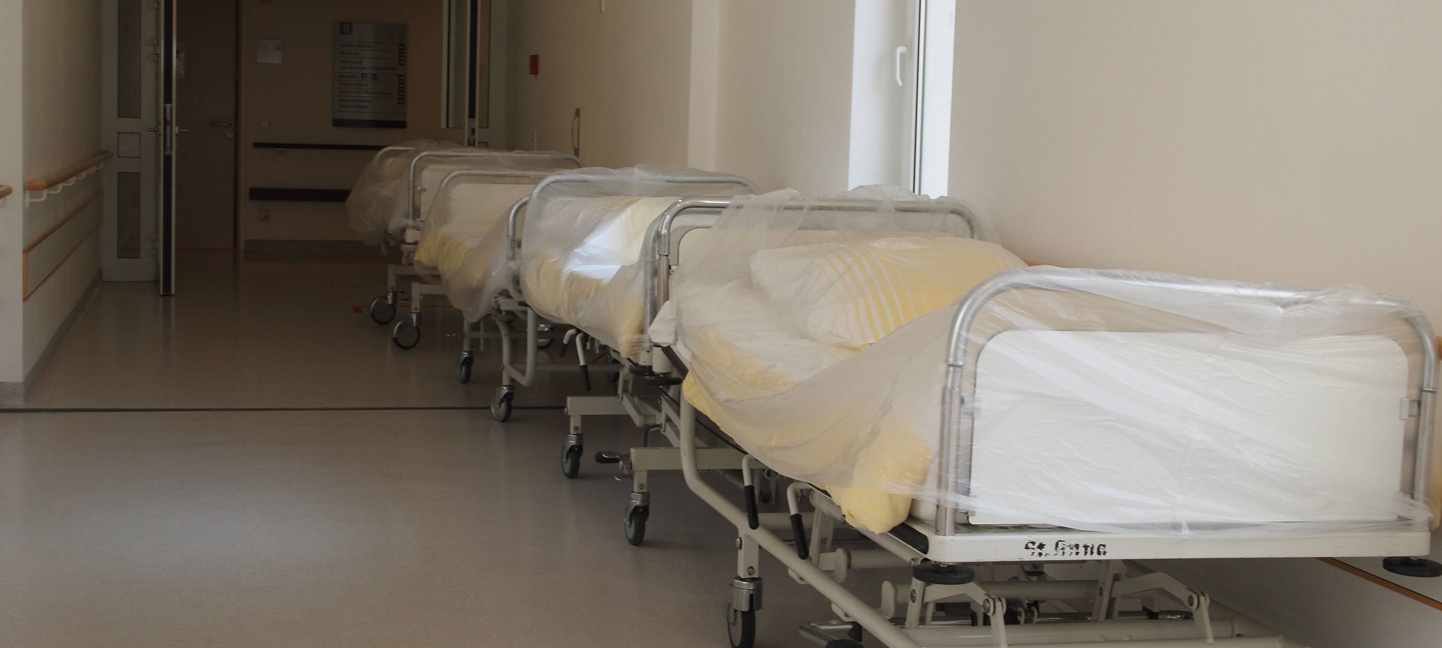 Erste Hebammen-Schule startet an der Uniklinik