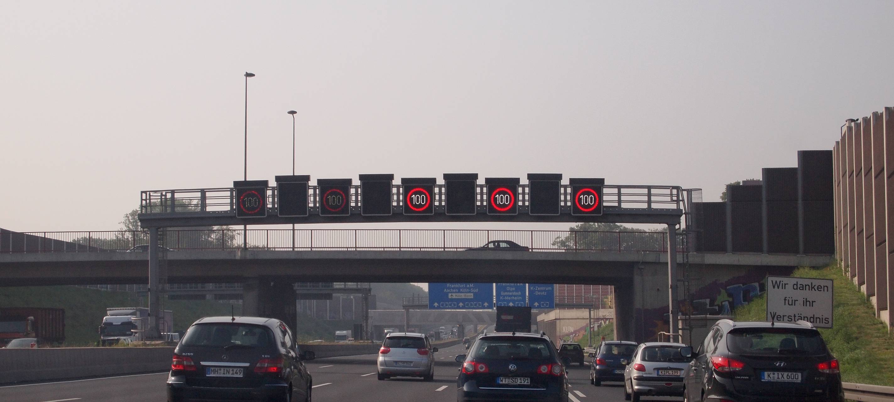 Berufsverkehr trifft auf Urlaubsverkehr