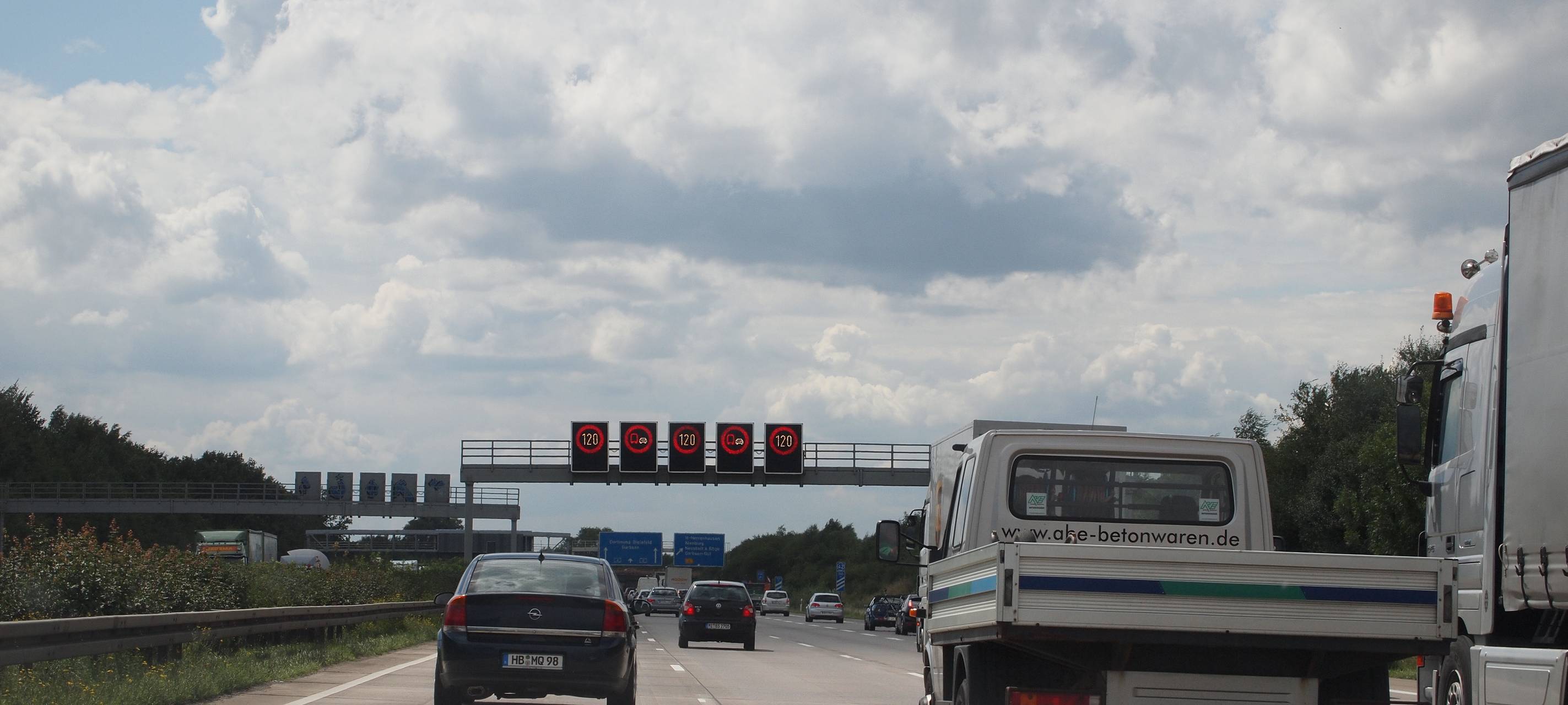Neue Verkehrsführungen im Autobahnkreuz Leverkusen-West