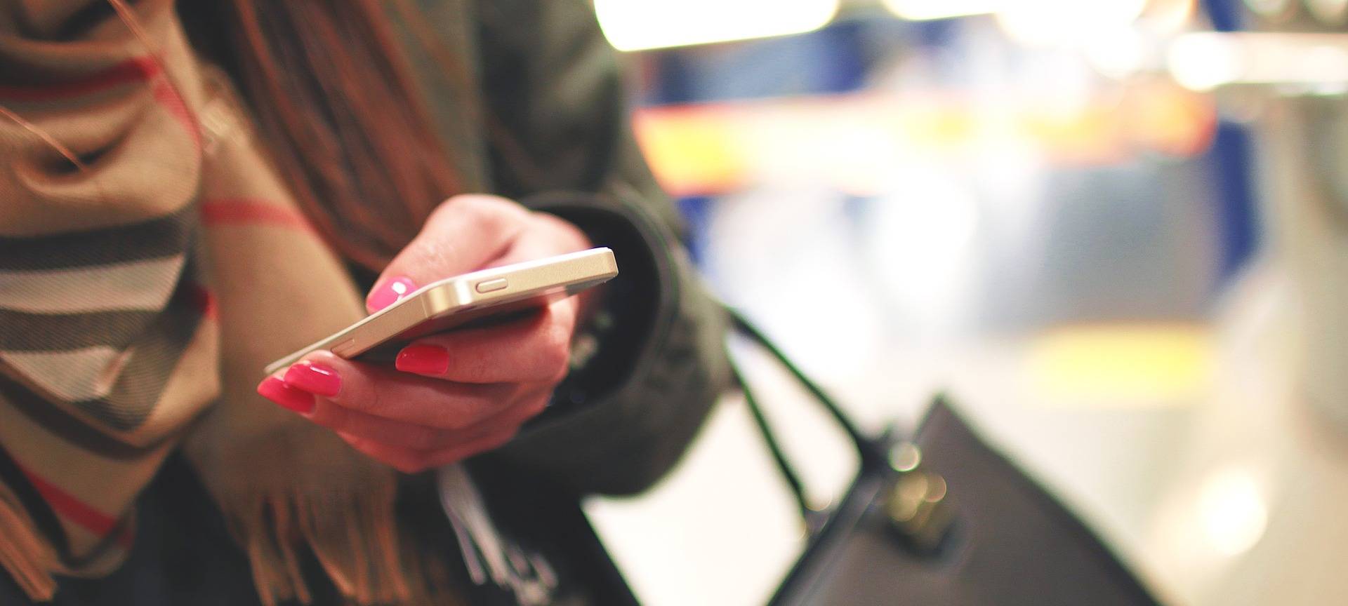 Unbekannte locken Männer über Dating-App in Sexfalle