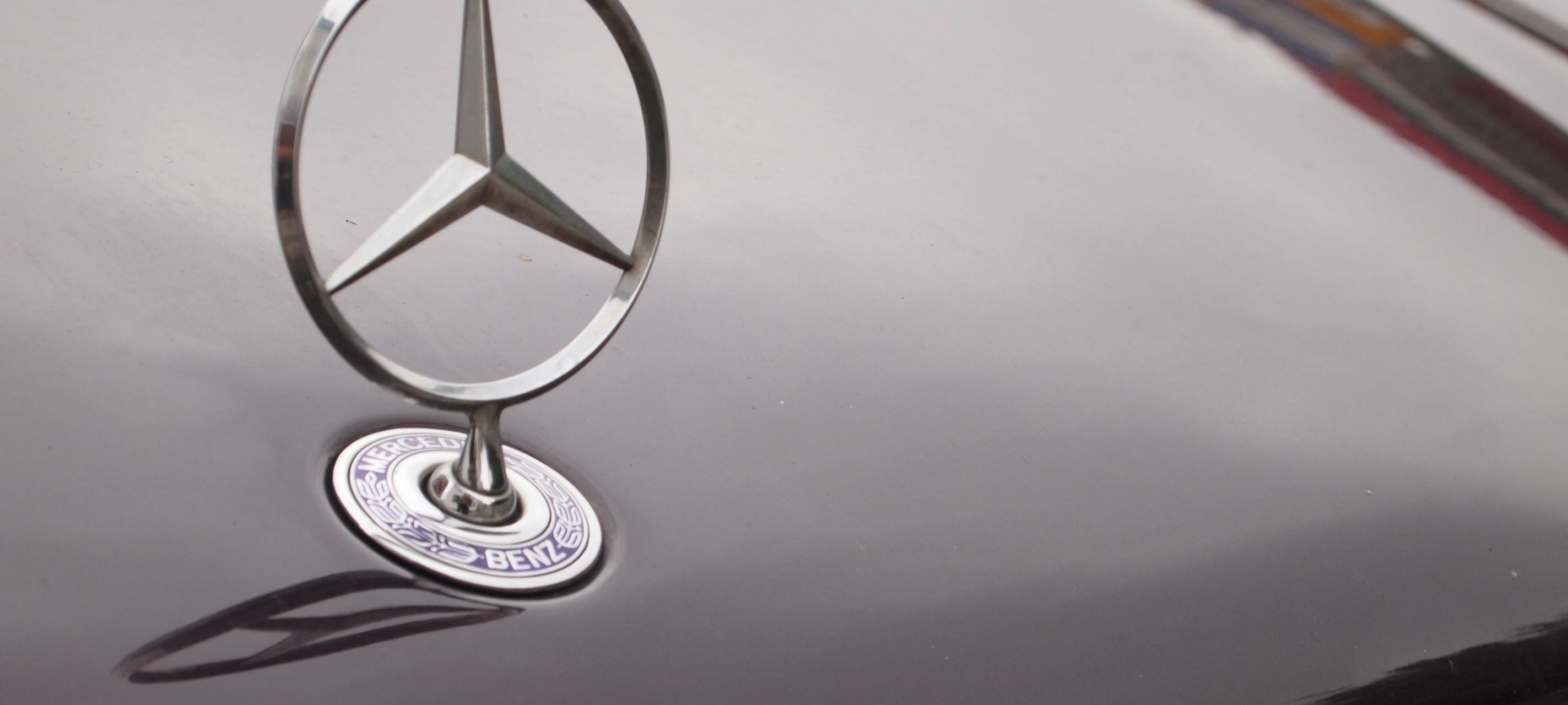Unbekannte stehlen zwei wertvolle Autos