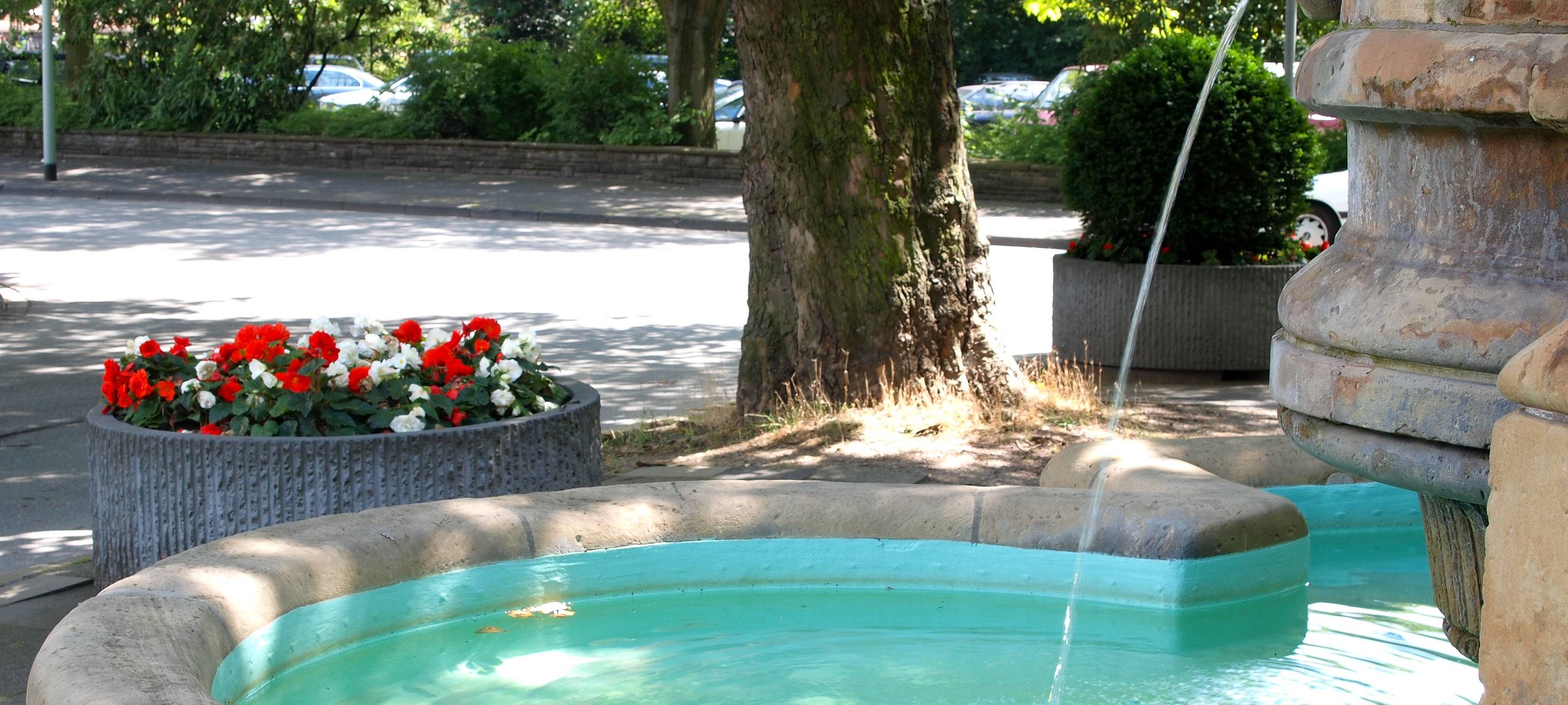 Ab sofort wieder sprudelnde Brunnen