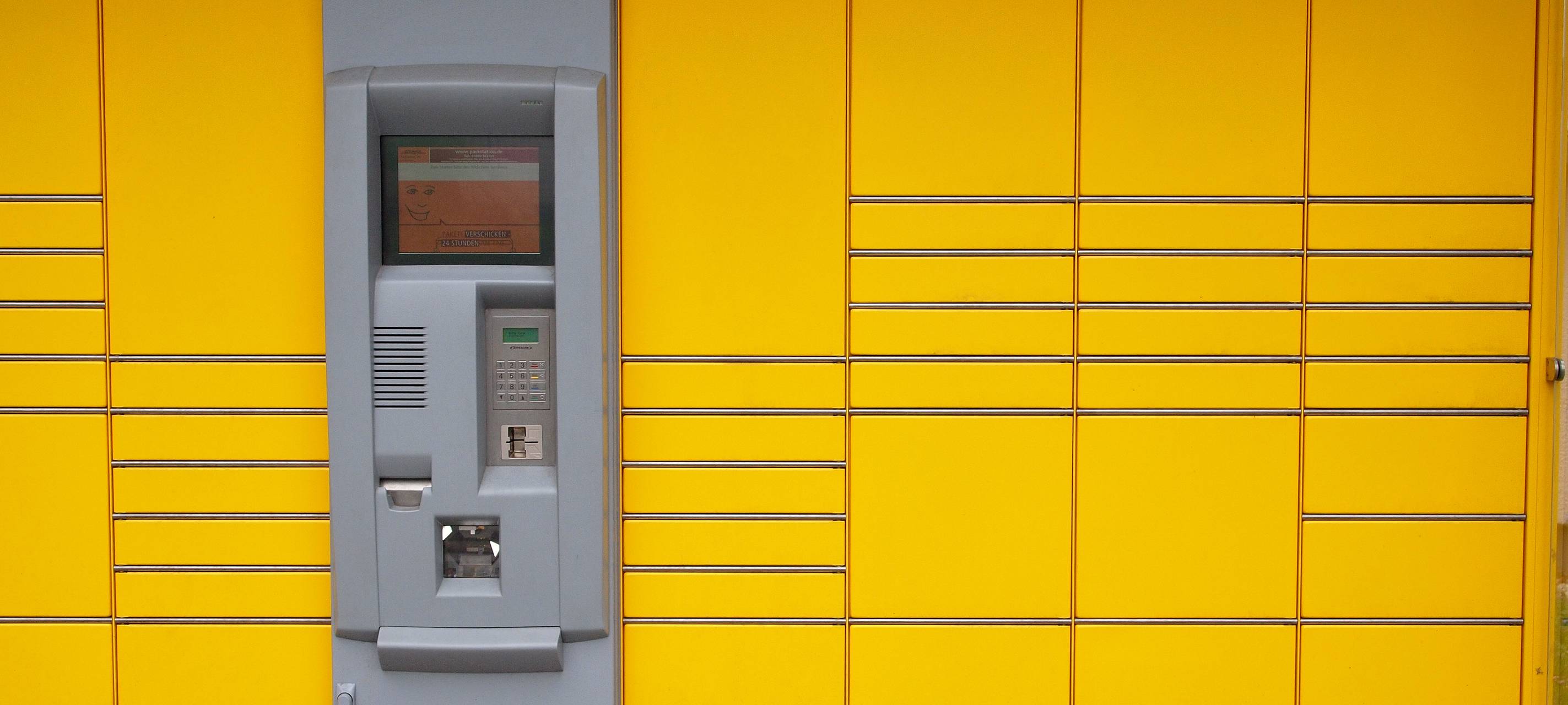 DHL im Stress: 100 zusätzliche Mitarbeiter zur Sortierung in Paketstationen