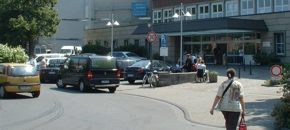 Kölner Krankenhäuser schränken Patientenbesuche weiter ein
