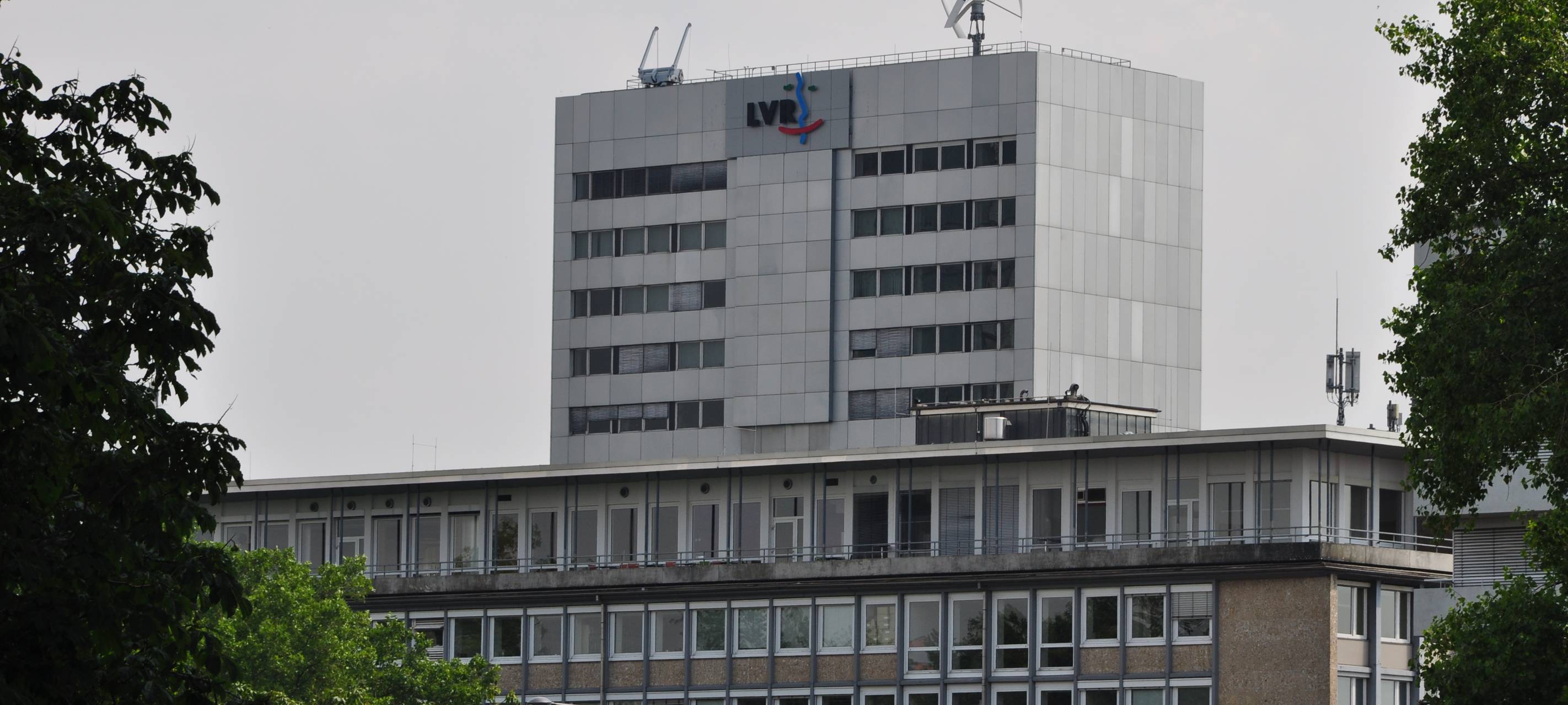 Asbest-Beschichtung verzögert Abbruch von LVR-Haus