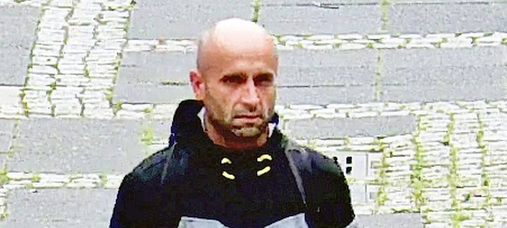 Die Kölner Polizei fahndet nach diesem Mann