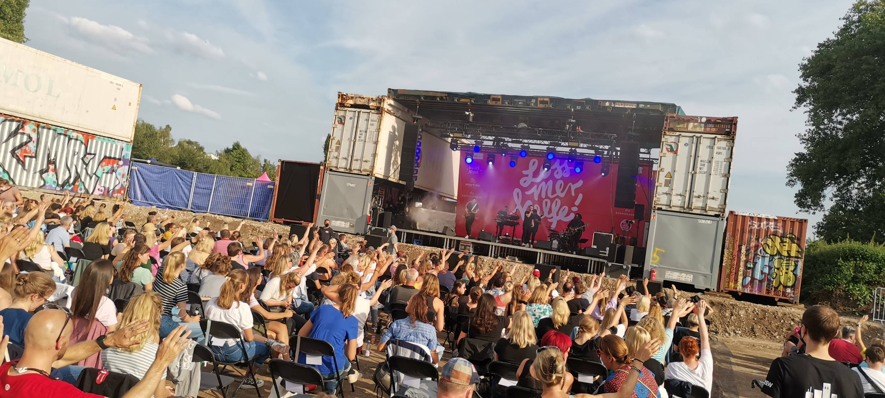 "Loss mer helfe"-Benefizkonzert an der Südbrücke