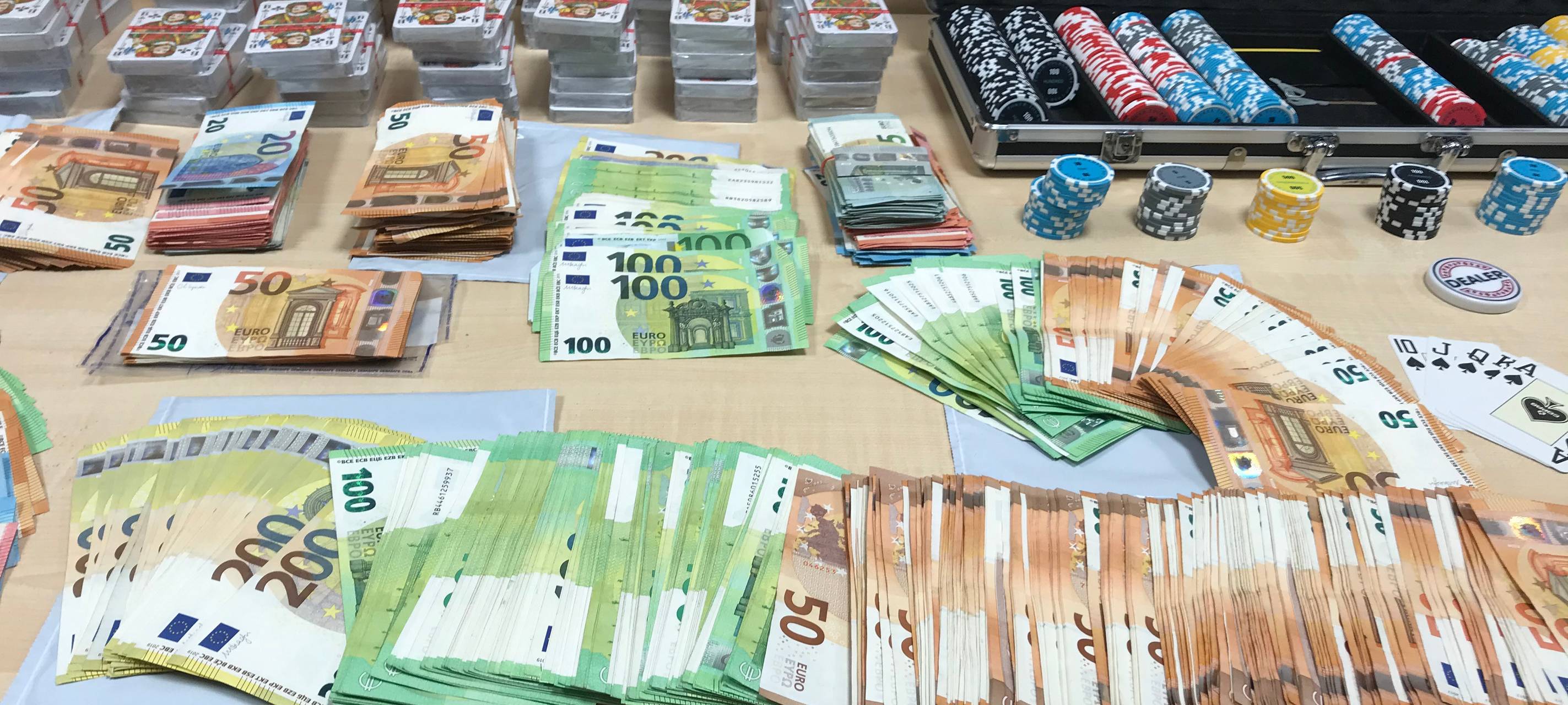 Mehrere Betreibende von illegalem Glücksspiel aufgeflogen