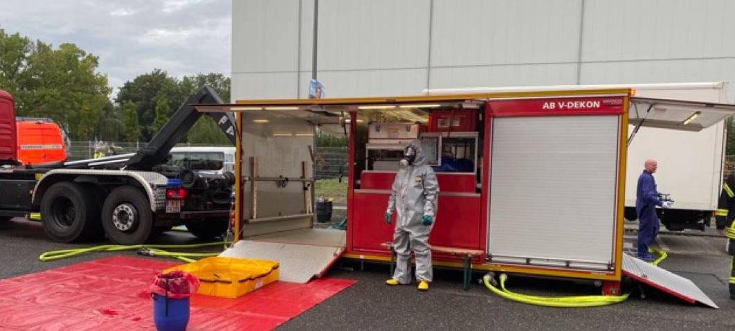 Feuerwehreinsatz wegen Chemikalien in Ossendorf