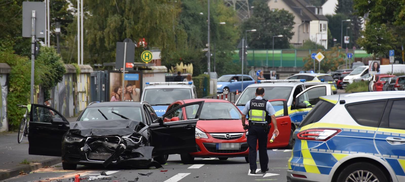 Auffahrunfall mit zwei Schwerverletzten
