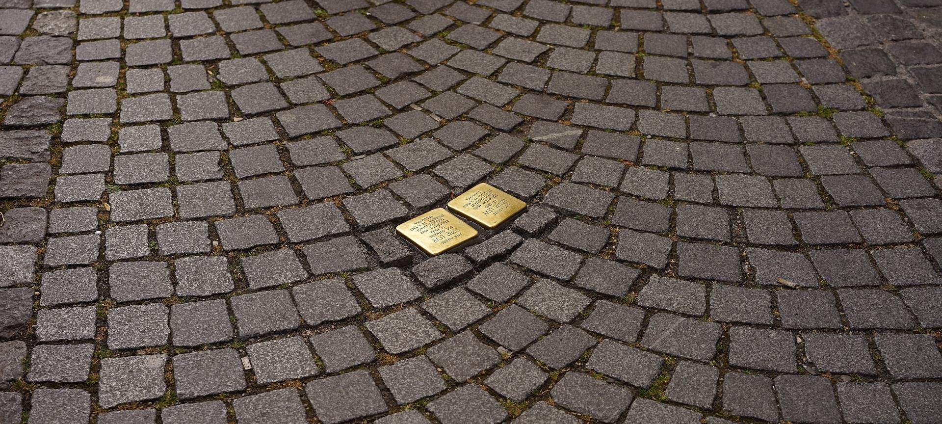 Neue Stolpersteine erinnern an Nationalsozialismus-Opfer