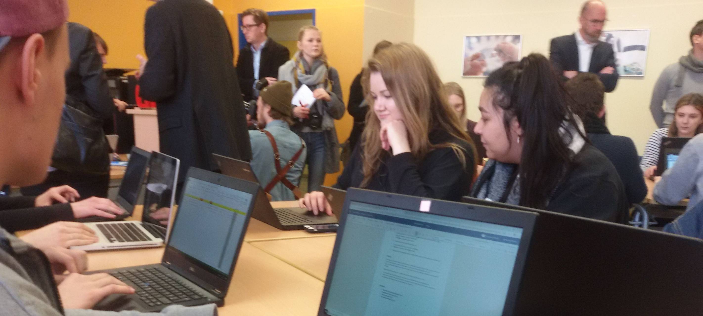 Kölns erste Schule mit Gigabit-fähigem Internet