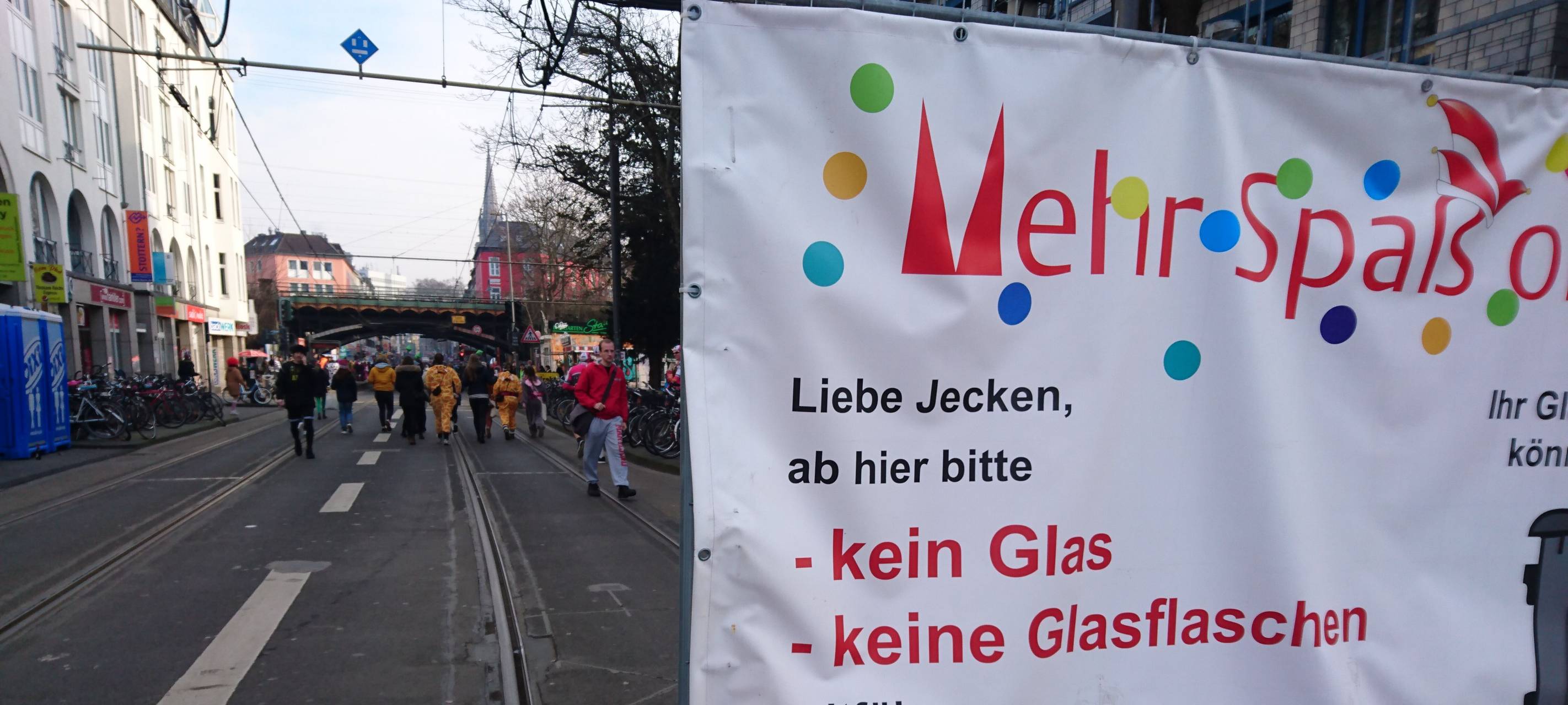 Glasverbote an Karneval