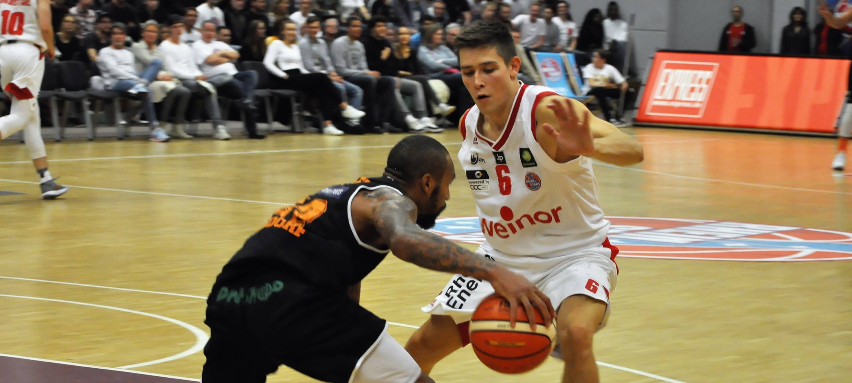 Erstes Spiel in der Pro B.
