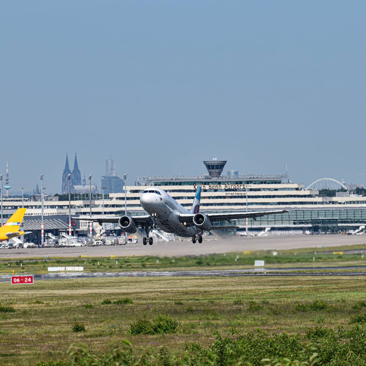 Kölner Flughafen vom Streik betroffen Radio Köln Kölner Flughafen vom Streik betroffen Radio Köln